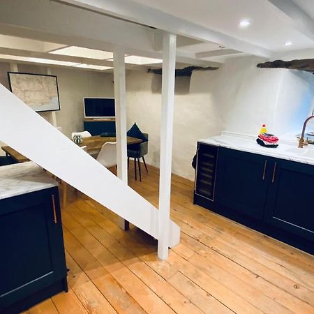 Spindrift Is A Beautiful Newly Refurbished Three Bedroom Private Family House Located On The Old Harbour And The Coastal Path In The Heart Of Beautiful Полперро Екстер'єр фото