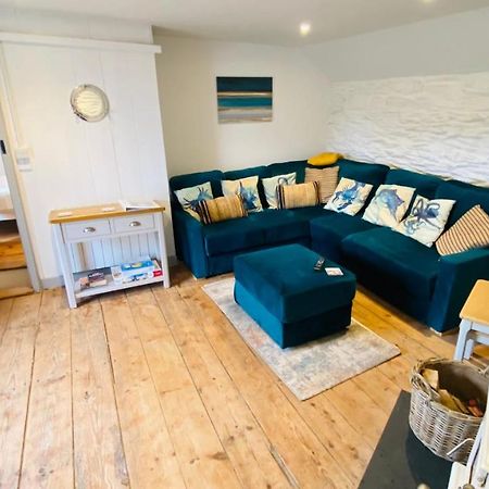 Spindrift Is A Beautiful Newly Refurbished Three Bedroom Private Family House Located On The Old Harbour And The Coastal Path In The Heart Of Beautiful Полперро Екстер'єр фото