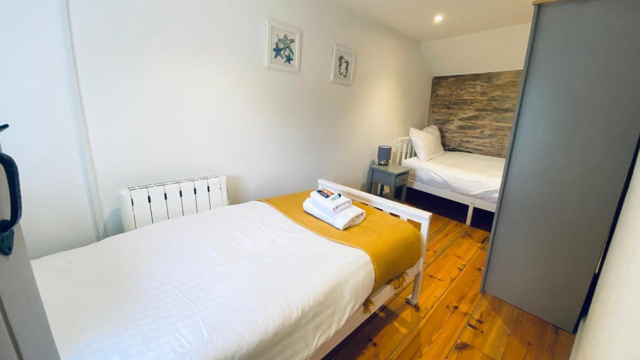 Spindrift Is A Beautiful Newly Refurbished Three Bedroom Private Family House Located On The Old Harbour And The Coastal Path In The Heart Of Beautiful Полперро Екстер'єр фото